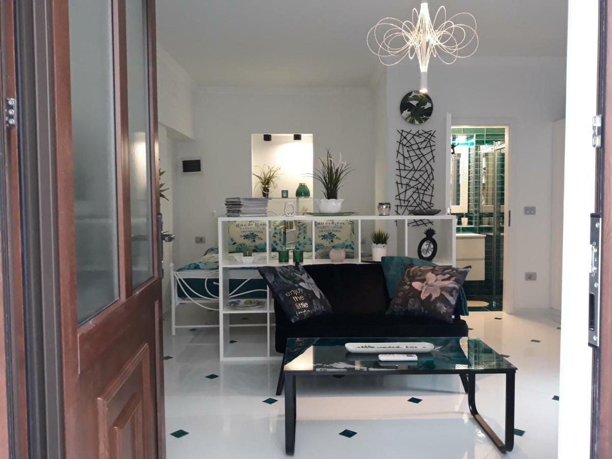 App Paris 5 Apartment Umag Bagian luar foto