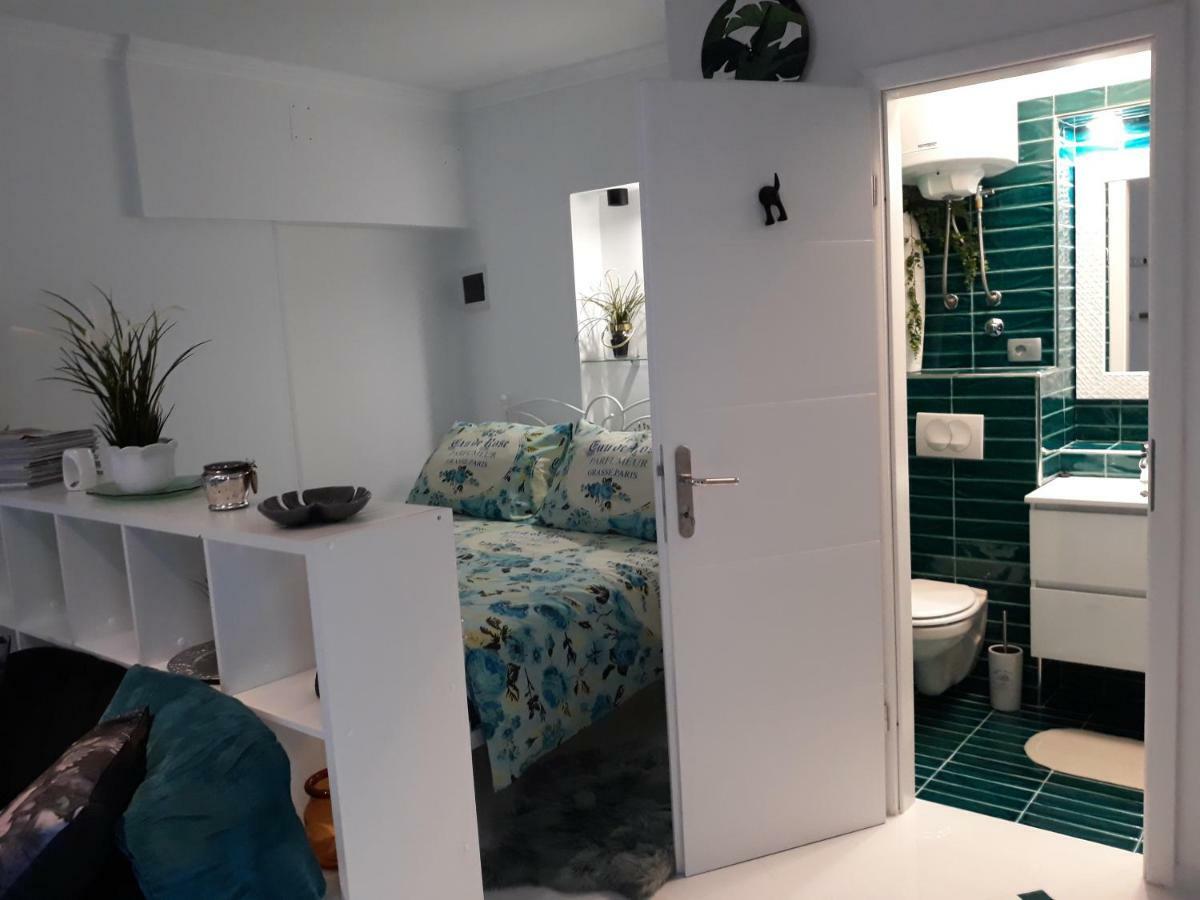App Paris 5 Apartment Umag Bagian luar foto